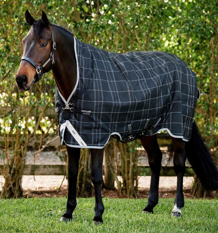 Couverture de box, couverture écurie cheval