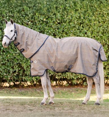 Amigo® 900D Revive Plus Turnout 200g